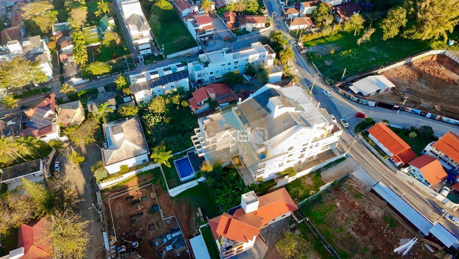 Квартира з 2 спальнями, 1 ванною при спальні та 2 паркомісцями — photo 47