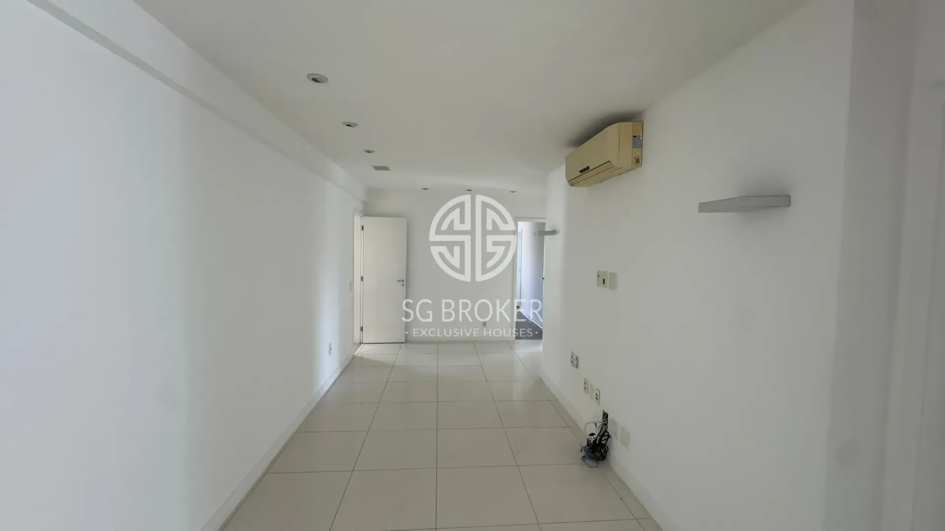 Apartamento com cozinha integrada e 4 dormitórios — photo 24