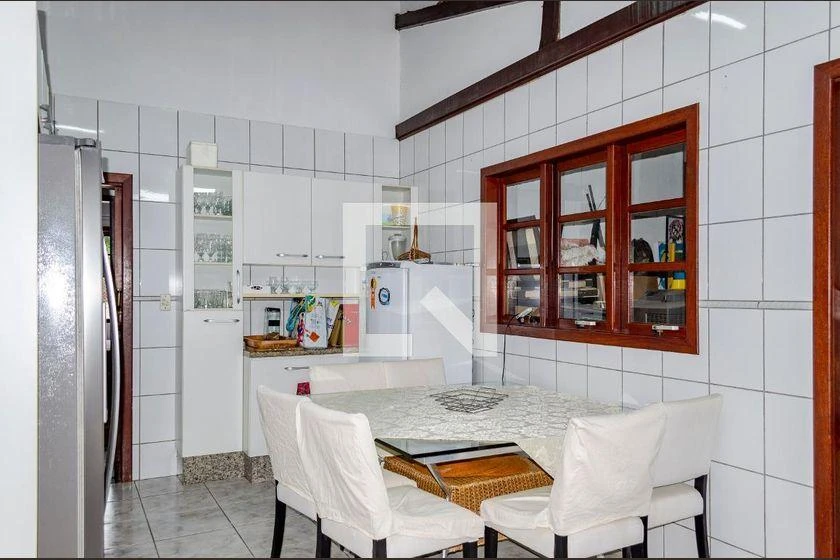 Furnished house for rent with 4 bedrooms and a pool — photo 13