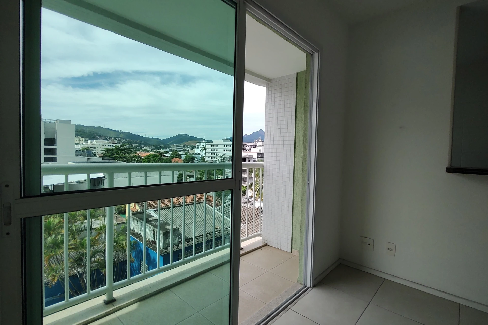 Apartamento de 2 quartos com piscina no condomínio — photo 45