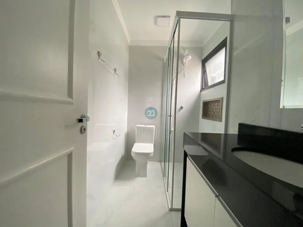 Apartment with open-plan kitchen and 1 bedroom — photo 12