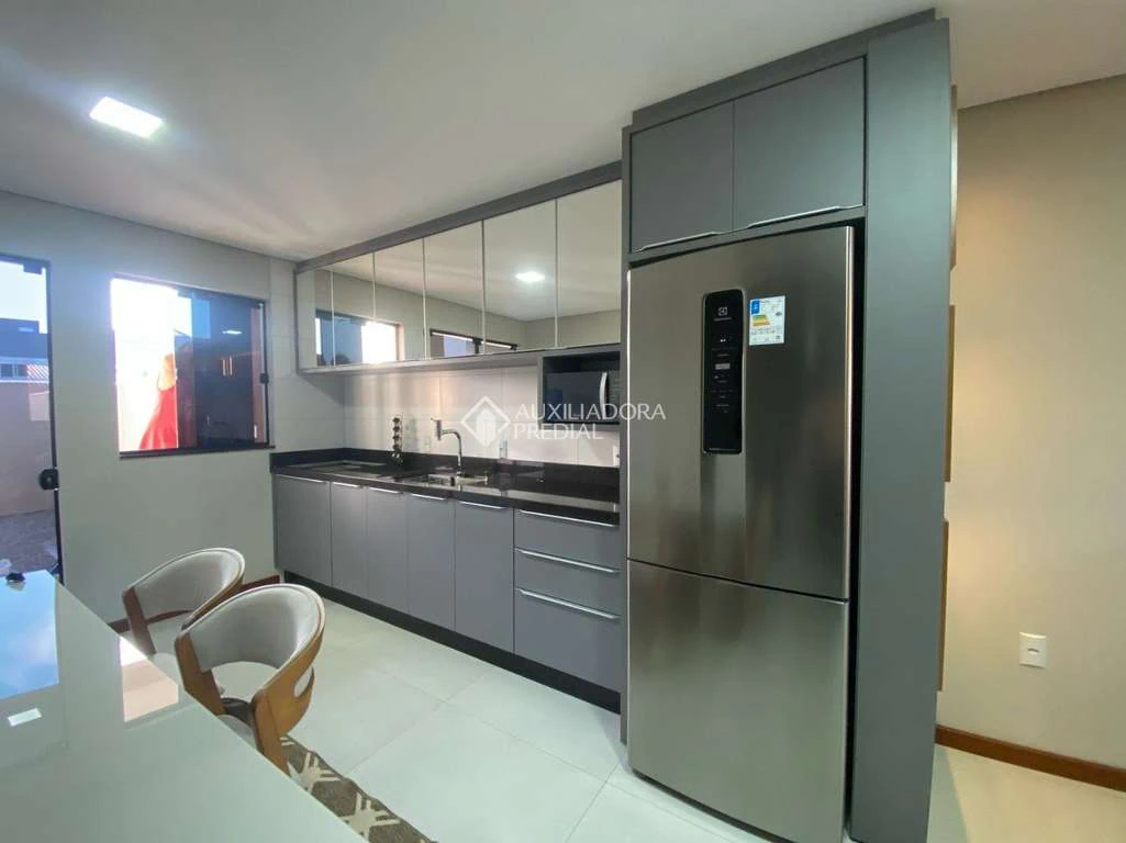 Casa mobiliada de 200 m² com 3 quartos e jardim privativo — photo 6