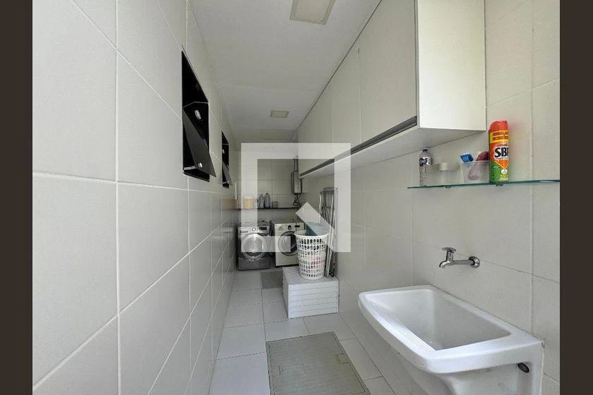 Furnished 367 m² apartment with 4 bedrooms and 3 parking — photo 42