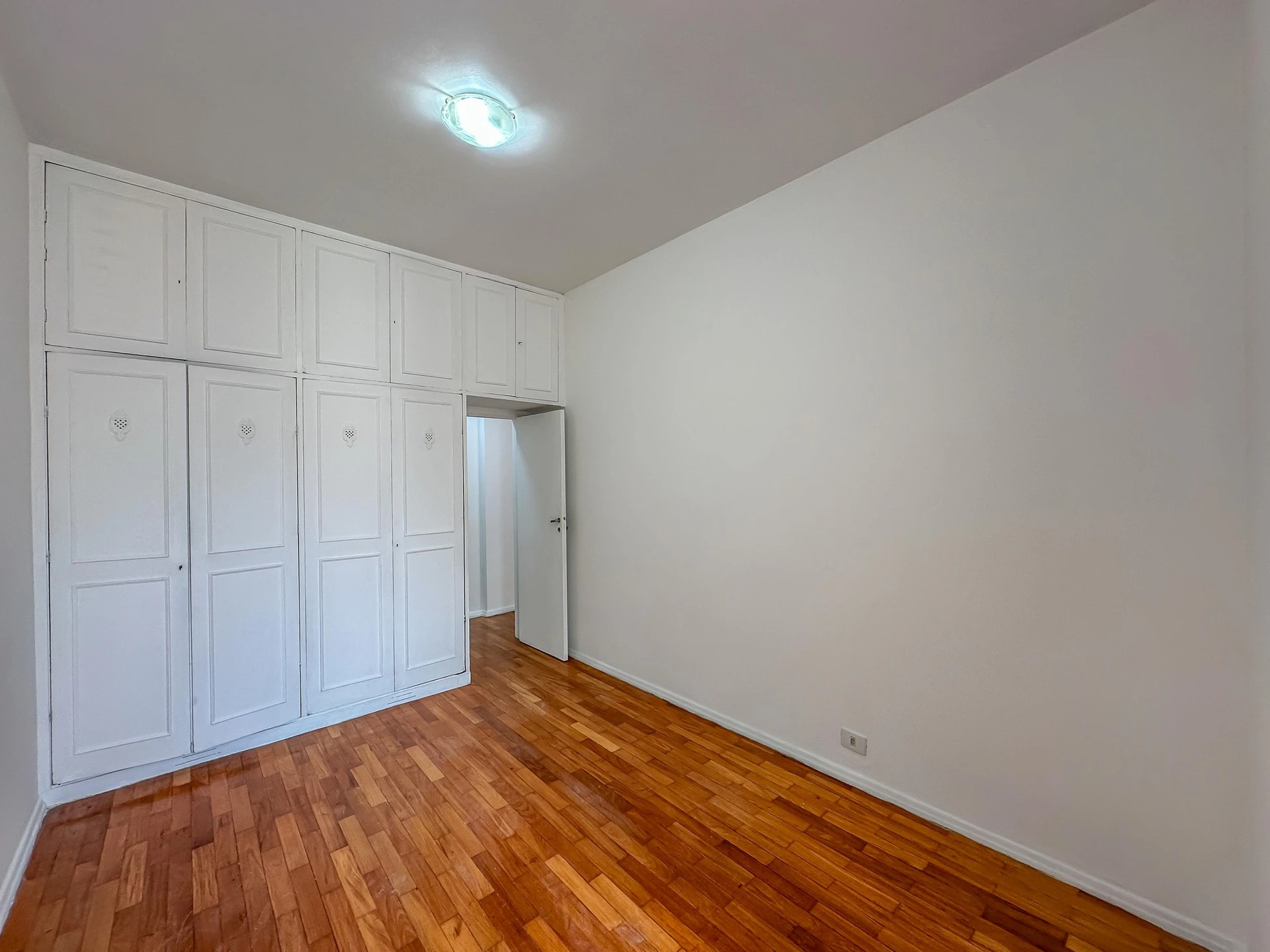 Washing machine in a 2-bedroom apartment, 80 m² — photo 34
