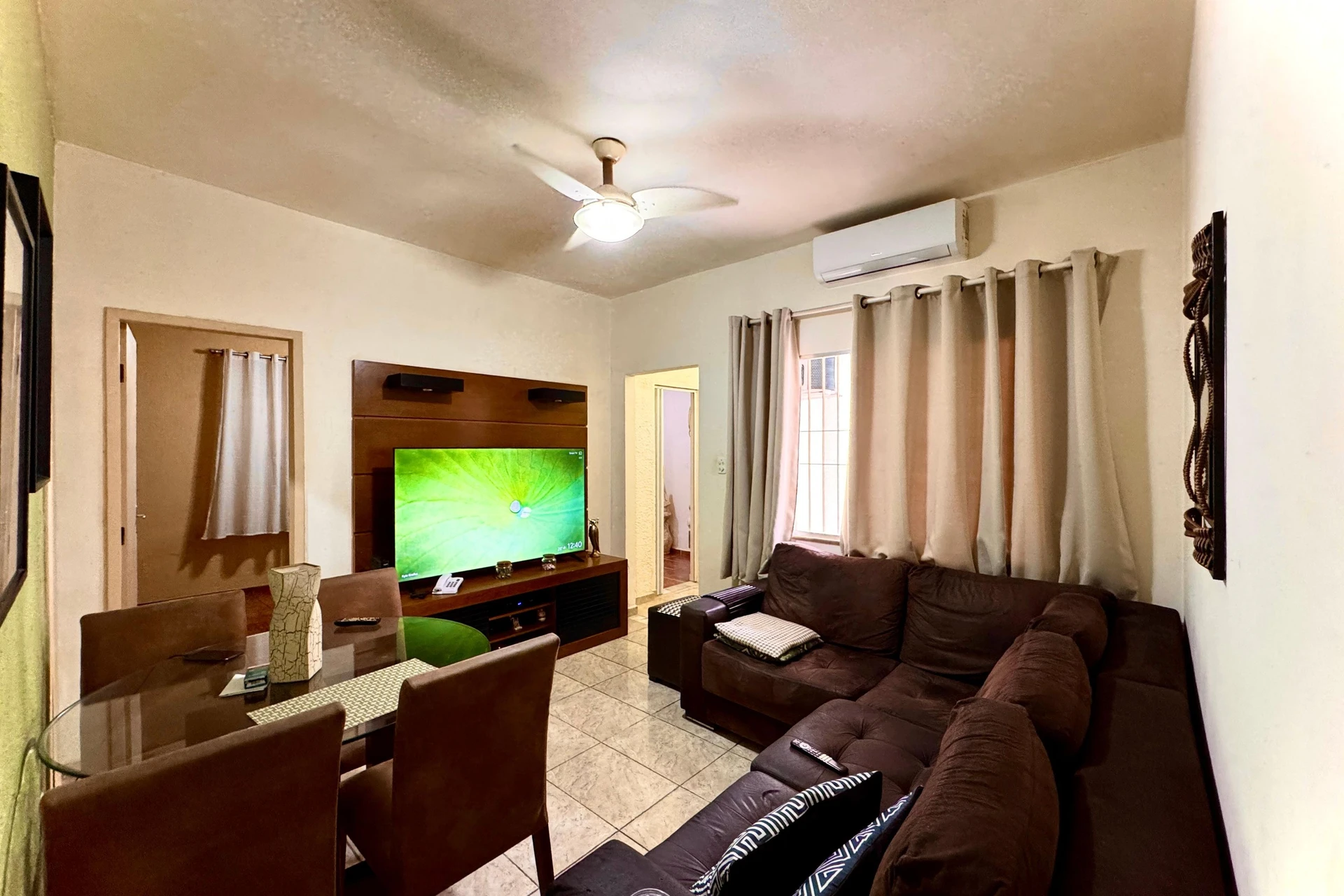 2-bedroom apartment with a washing machine