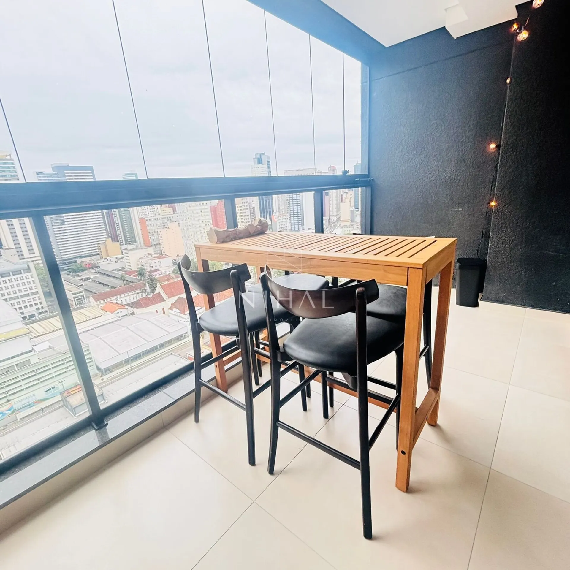 Furnished 1-bedroom apartment with 1 bathroom — photo 25
