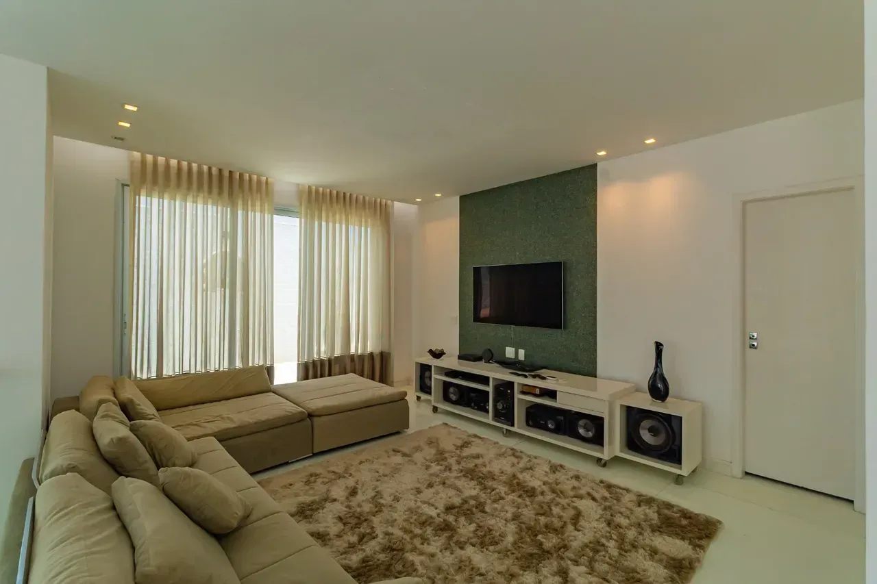 575 m² apartment with 4 en-suite bedrooms and 4 parking — photo 59