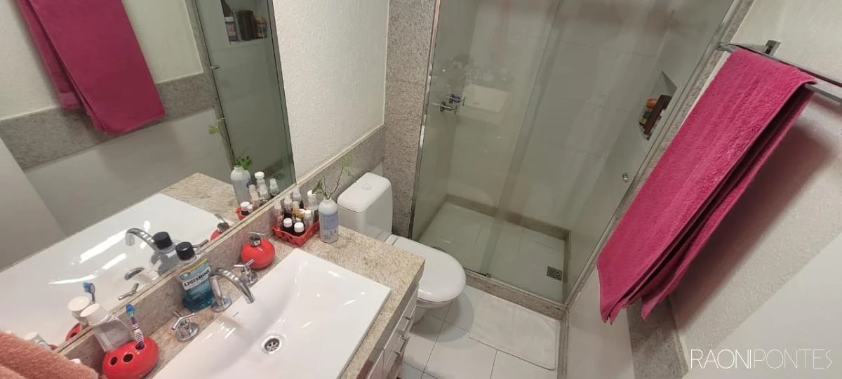 3-bedroom apartment with a water view in Rio de Janeiro — photo 21