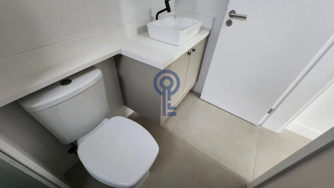Furnished 59 m² studio with open-plan kitchen and electric stove — photo 6