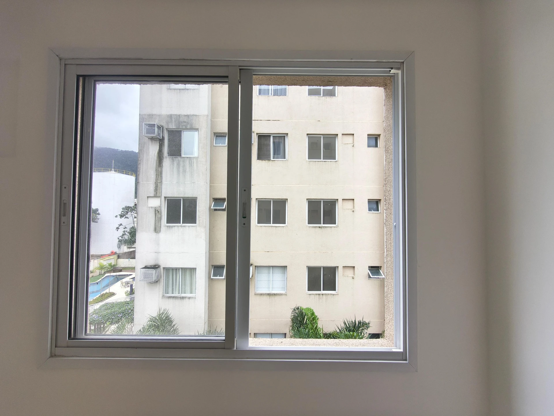 Apartment with 3 bedrooms, 2 bathrooms and parking — photo 31