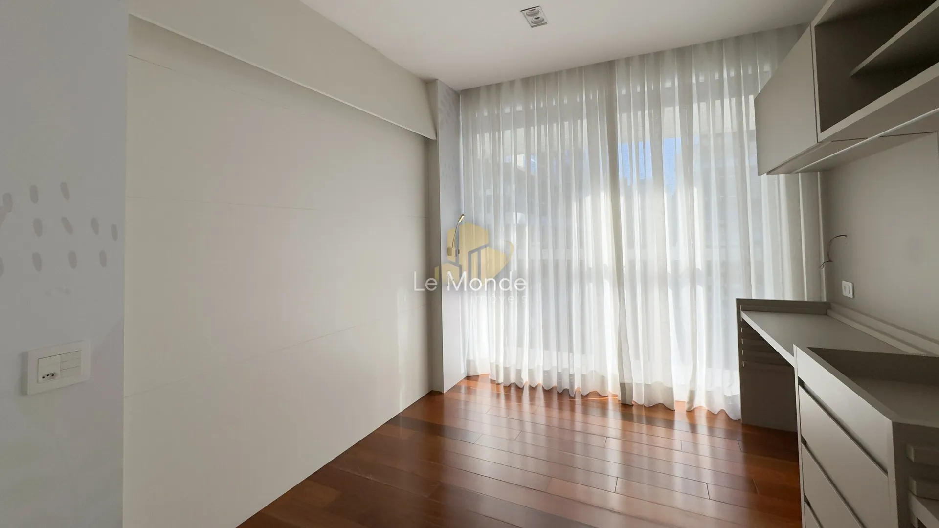 Duplex apartment with 3 bedrooms and 156 m² — photo 43