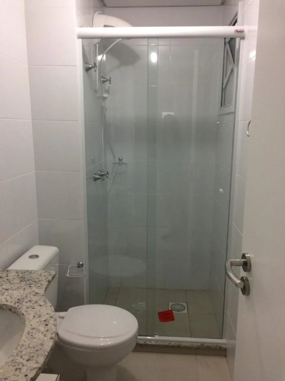 2-bedroom apartment in a building with a gym — photo 11