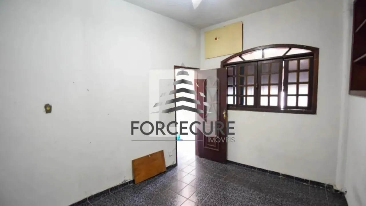 Apartamento mobiliado com 4 quartos e 2 banheiros — photo 17
