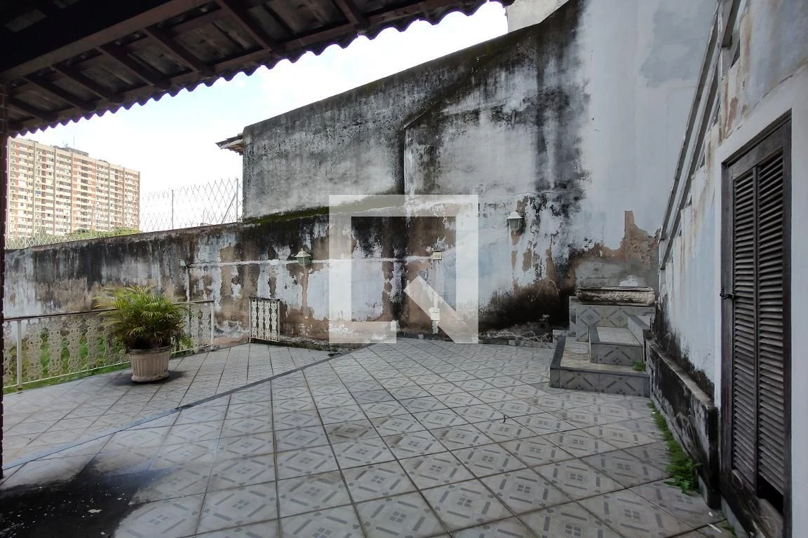 Casa mobiliada com 3 quartos, varanda e 3 banheiros — photo 75