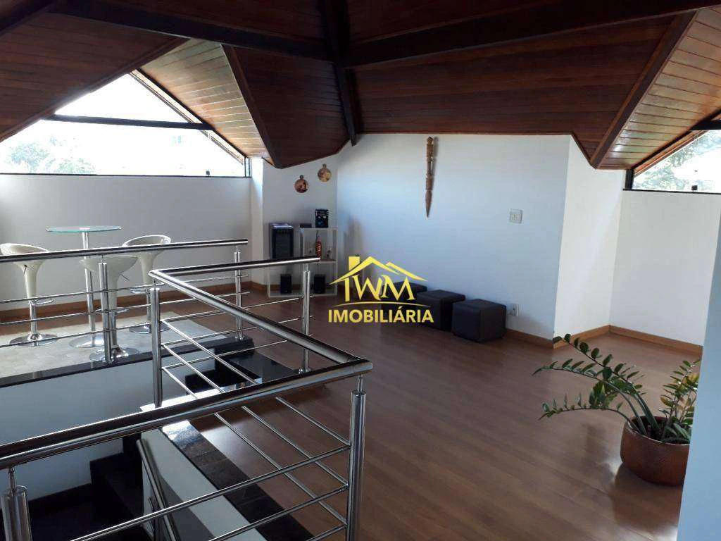 600 m² house with 3 en-suite bedrooms and private garden — photo 4