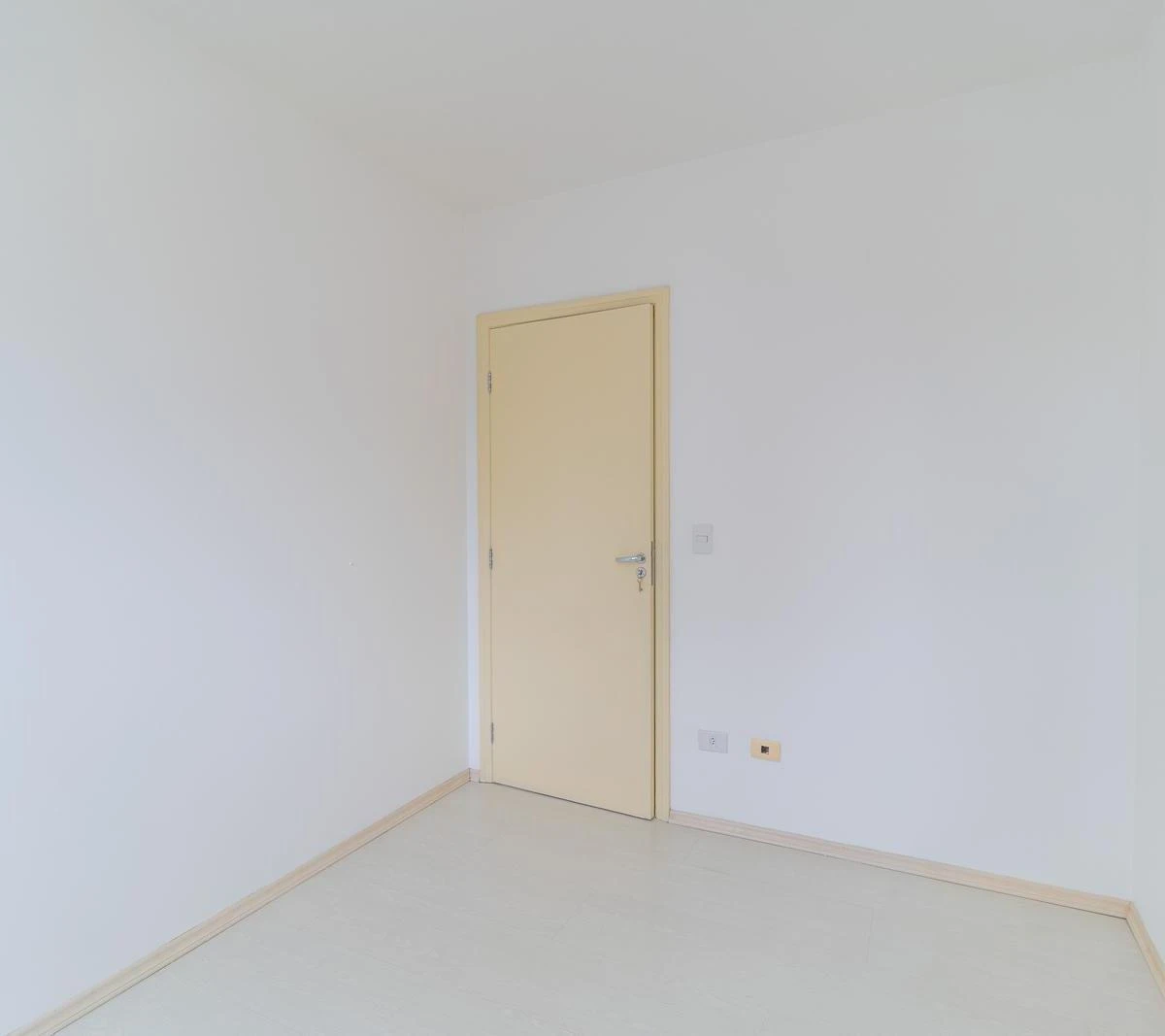 3-bedroom apartment with a grill on the balcony — photo 16