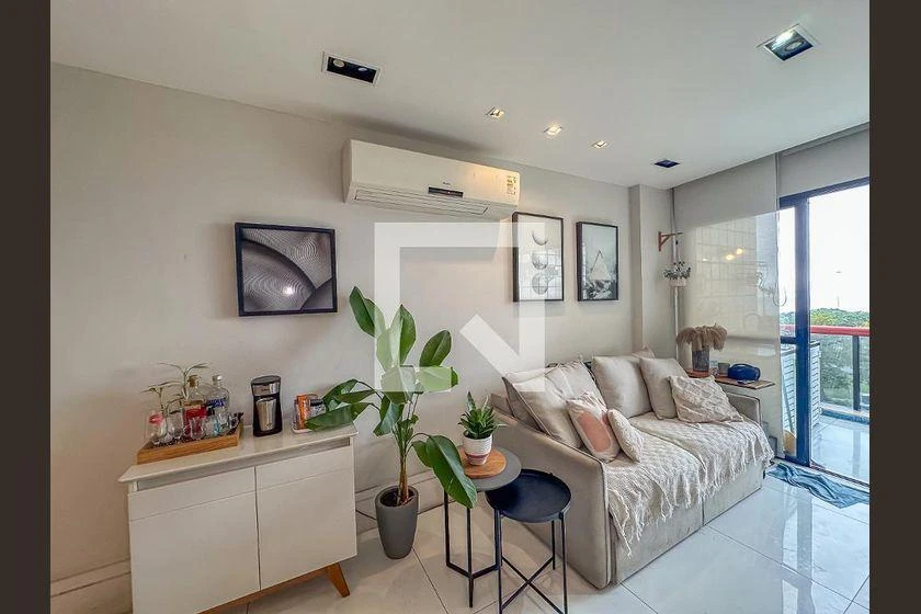 Furnished 2-bedroom apartment with a ready desk — photo 22