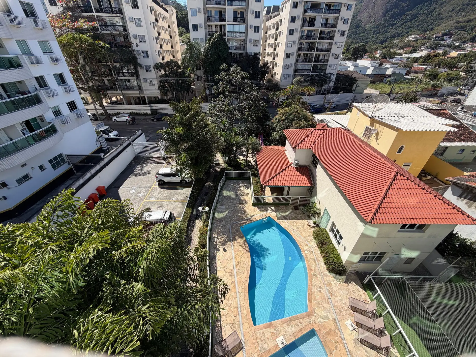 Apartamento de 3 dormitorios con 1 plaza, cocina cerrada — photo 3
