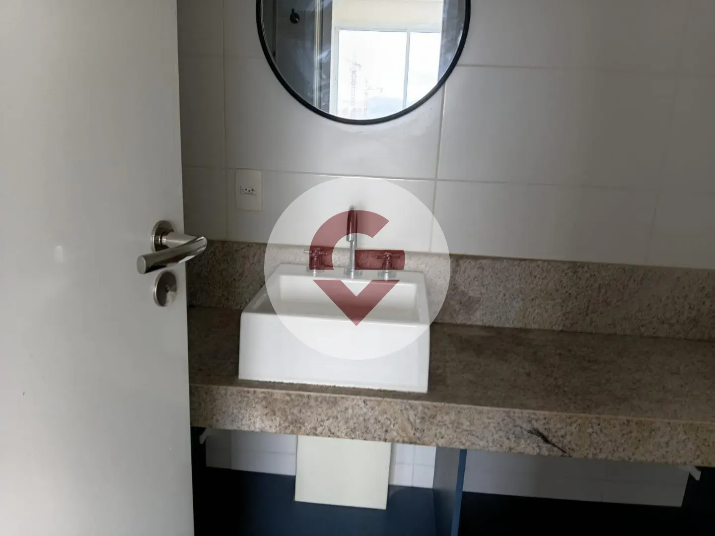 2-bedroom apartment in a building with a sauna — photo 30