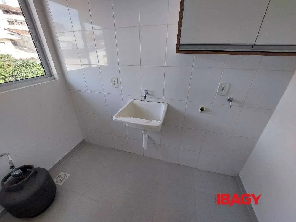 Apartment, 57 m², with a walk-in closet