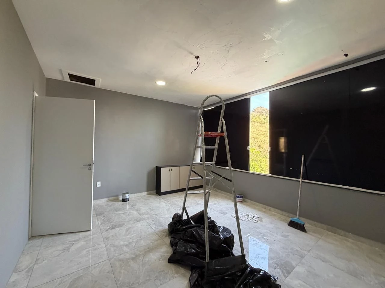 Casa em condomínio com 5 quartos e cozinha integrada — photo 37