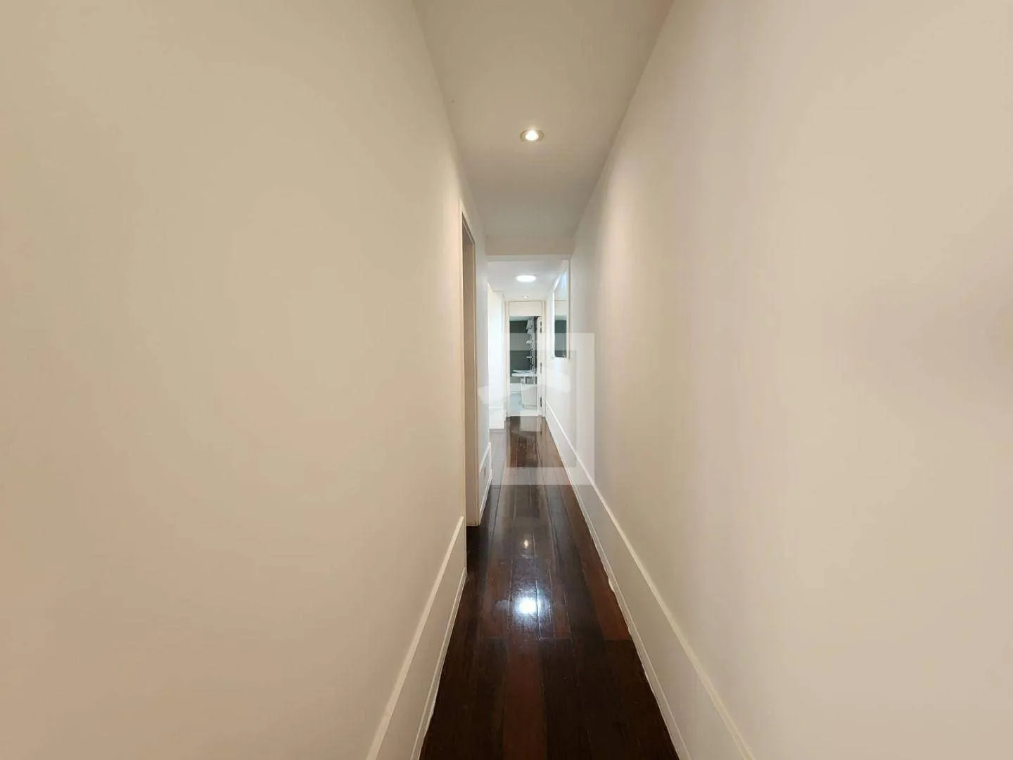 Duplex penthouse with 5 bedrooms and 5 bathrooms — photo 9