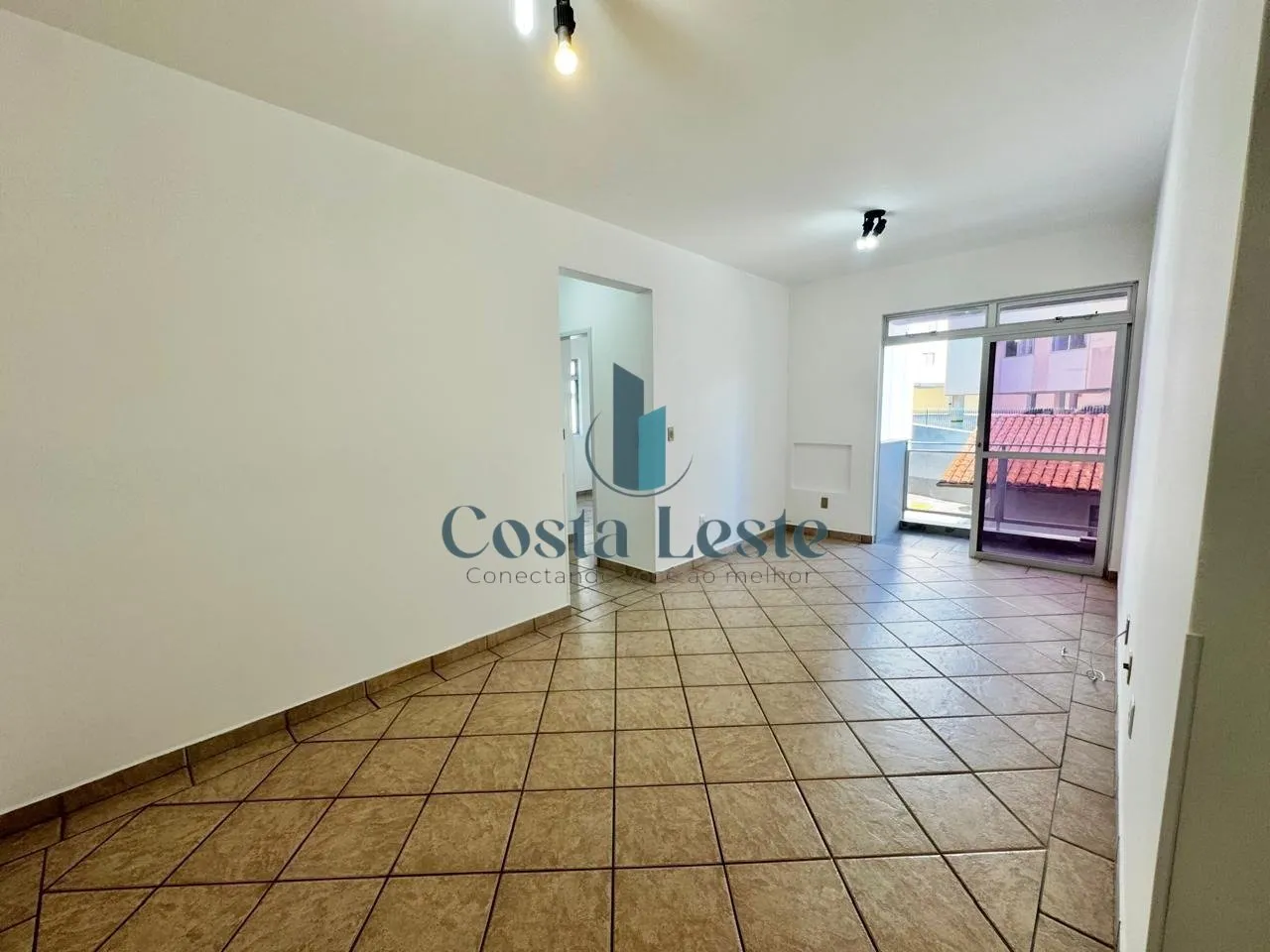 Apartamento de 70 m² con 2 dormitorios y ducha de vidrio — photo 2