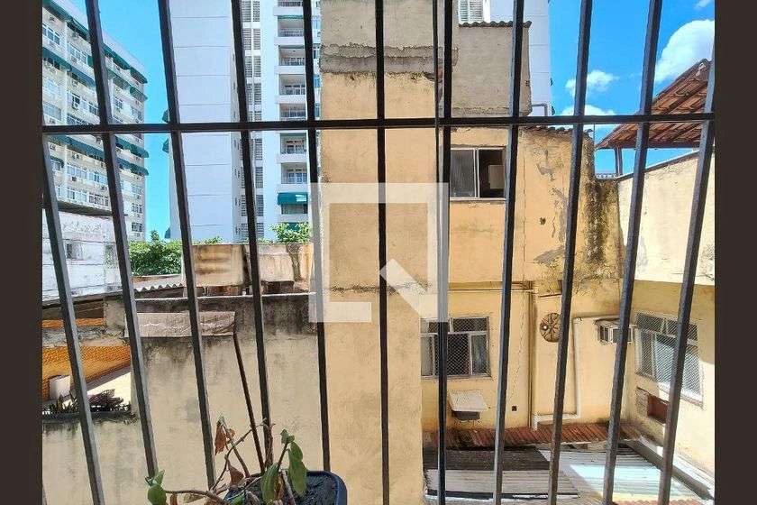 Apartamento com 3 quartos e cozinha fechada — photo 17