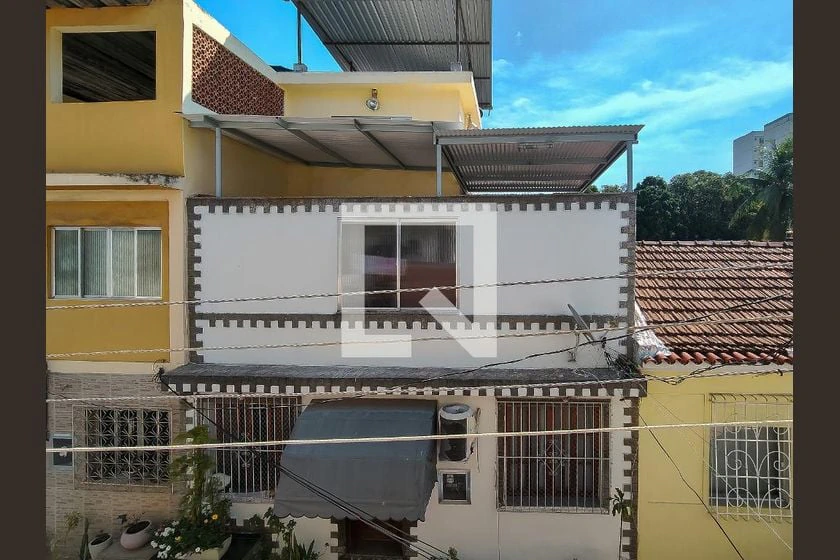 80 m² rental apartment with 2 bedrooms and enclosed kitchen — photo 3