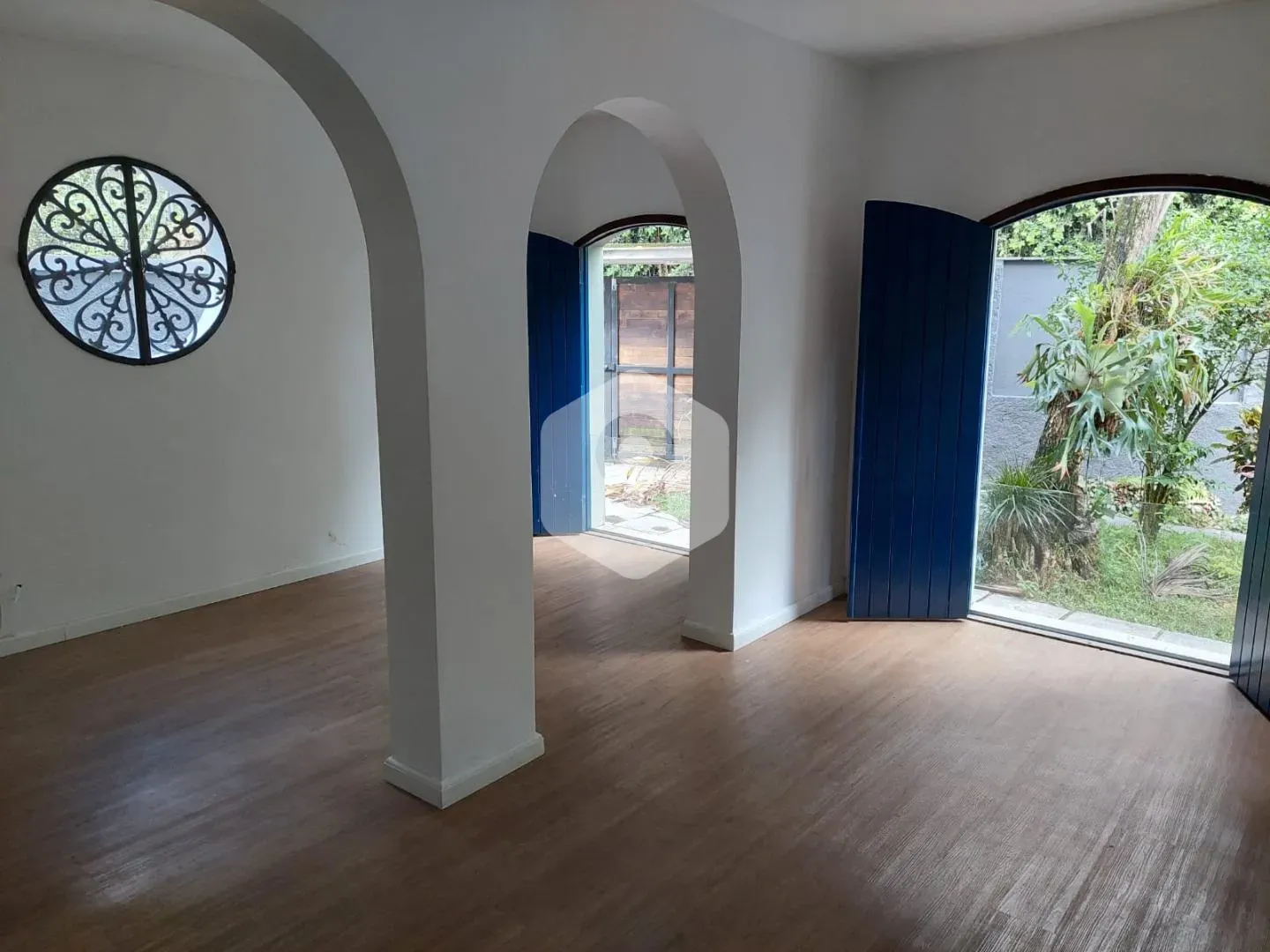 Casa de 4 quartos com vista para as montanhas — photo 11