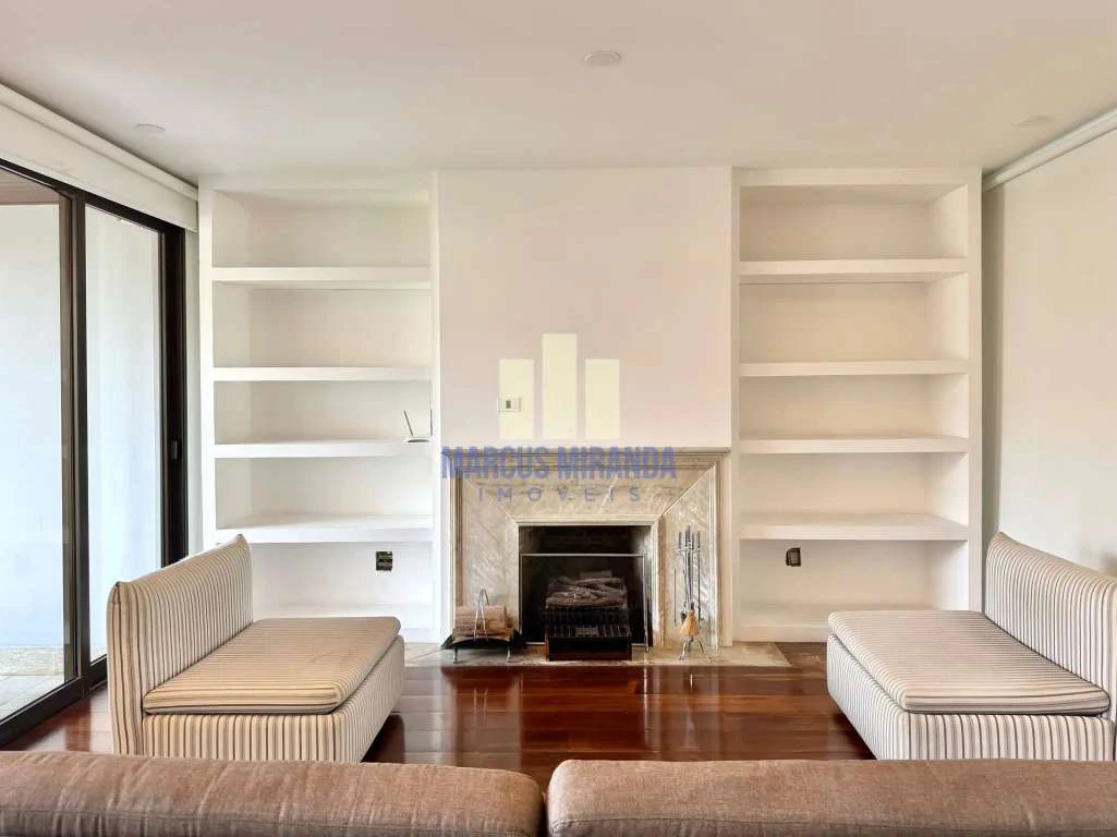 House with 5 bedrooms and 834 m², 6 parking and 9 baths — photo 18