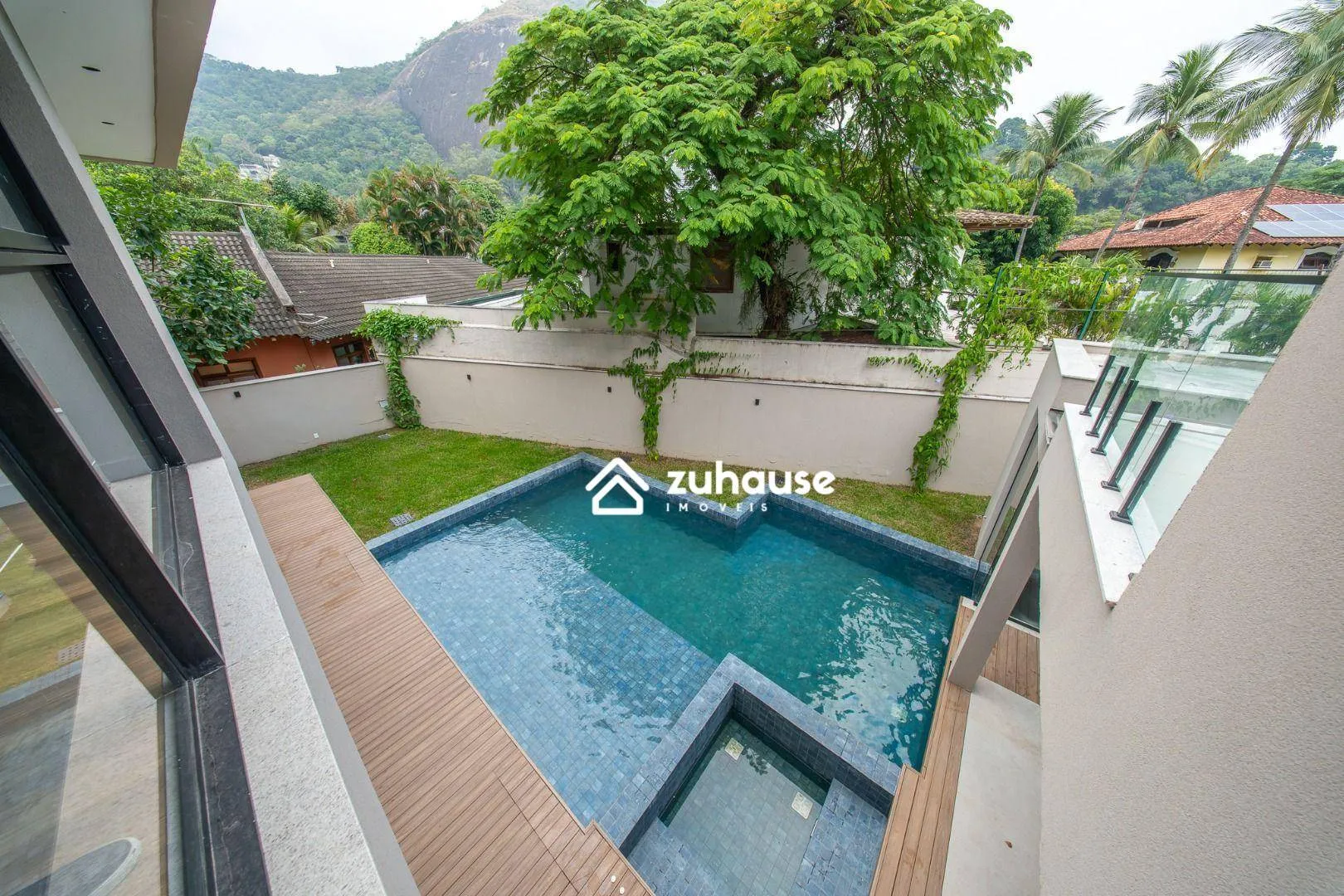 Casa tríplex com 5 quartos e 5 banheiros — photo 21