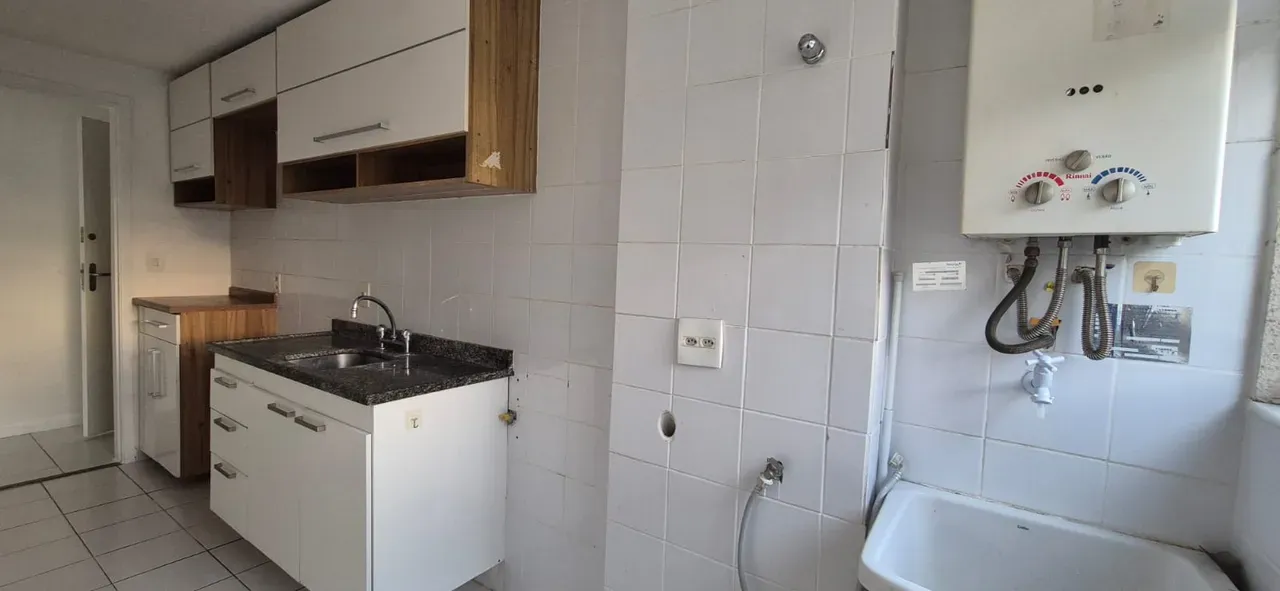 2-bedroom apartment with a mountain view in Rio de Janeiro — photo 3
