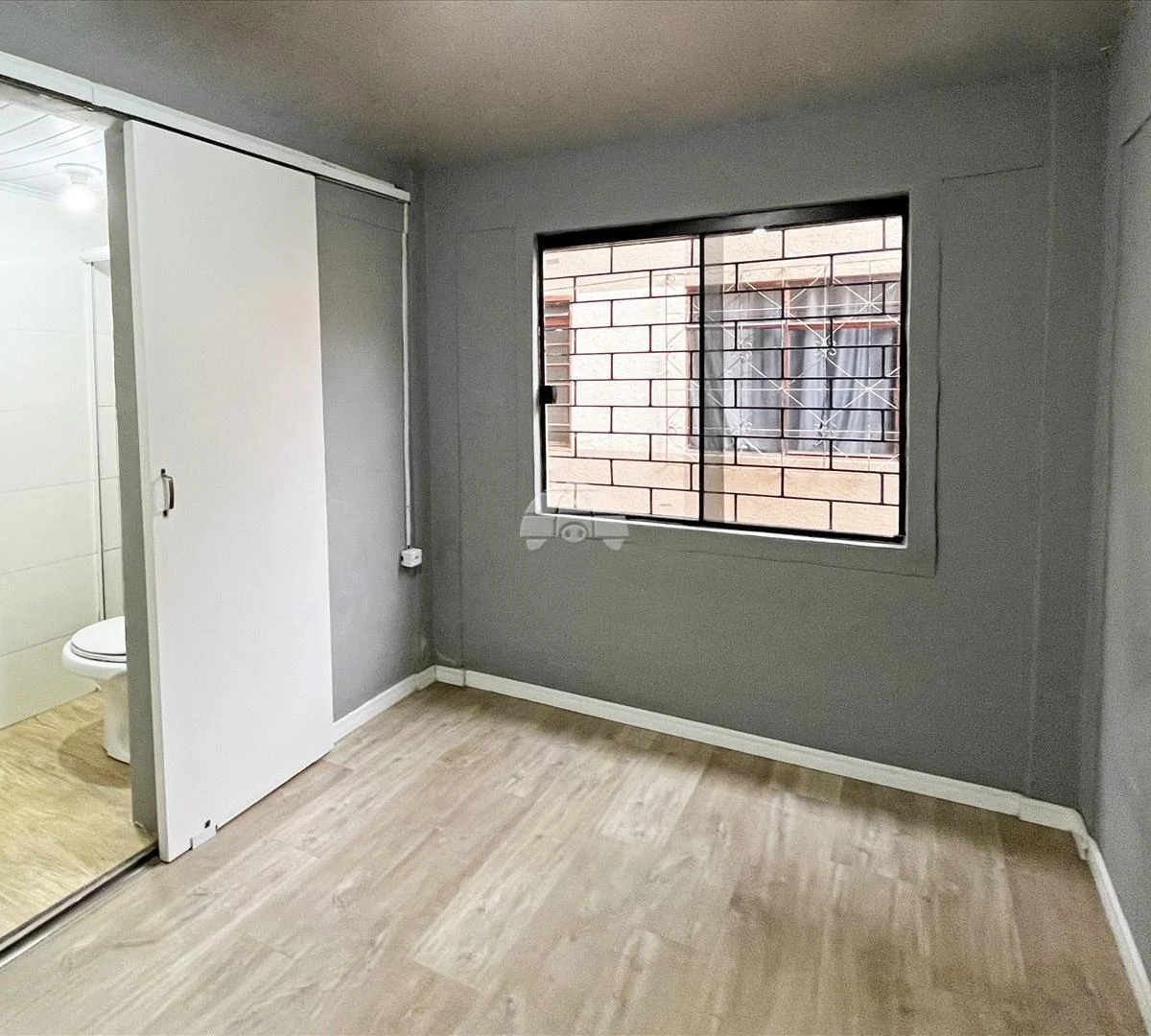 Wood or laminate floors in a 3-bedroom apartment, 48 m² — photo 3