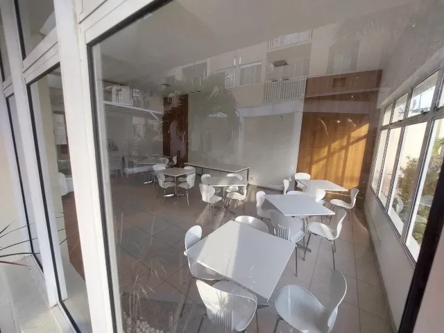 Apartamento de 2 quartos em condomínio com piscina — photo 19