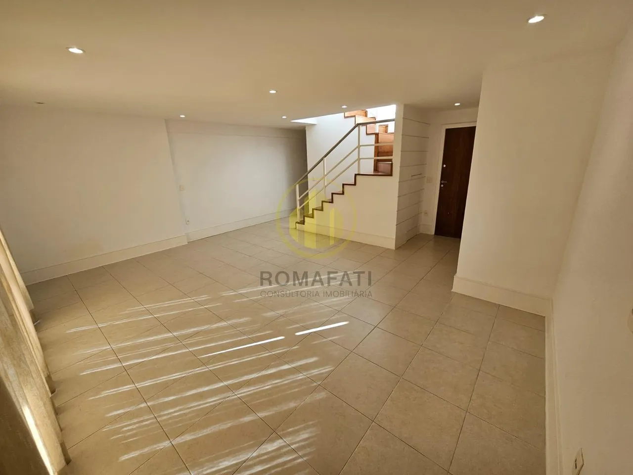 Apartamento sem mobília com 3 quartos e 4 banheiros — photo 6
