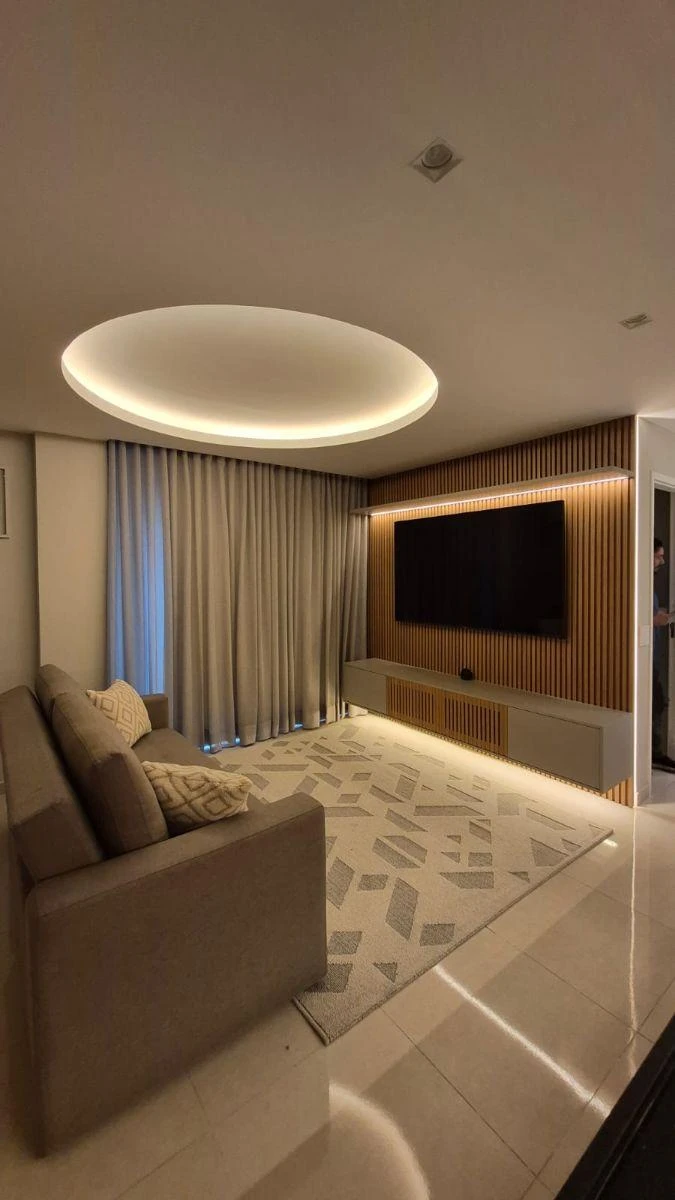 One-bedroom apartment in a building with a gym — photo 5