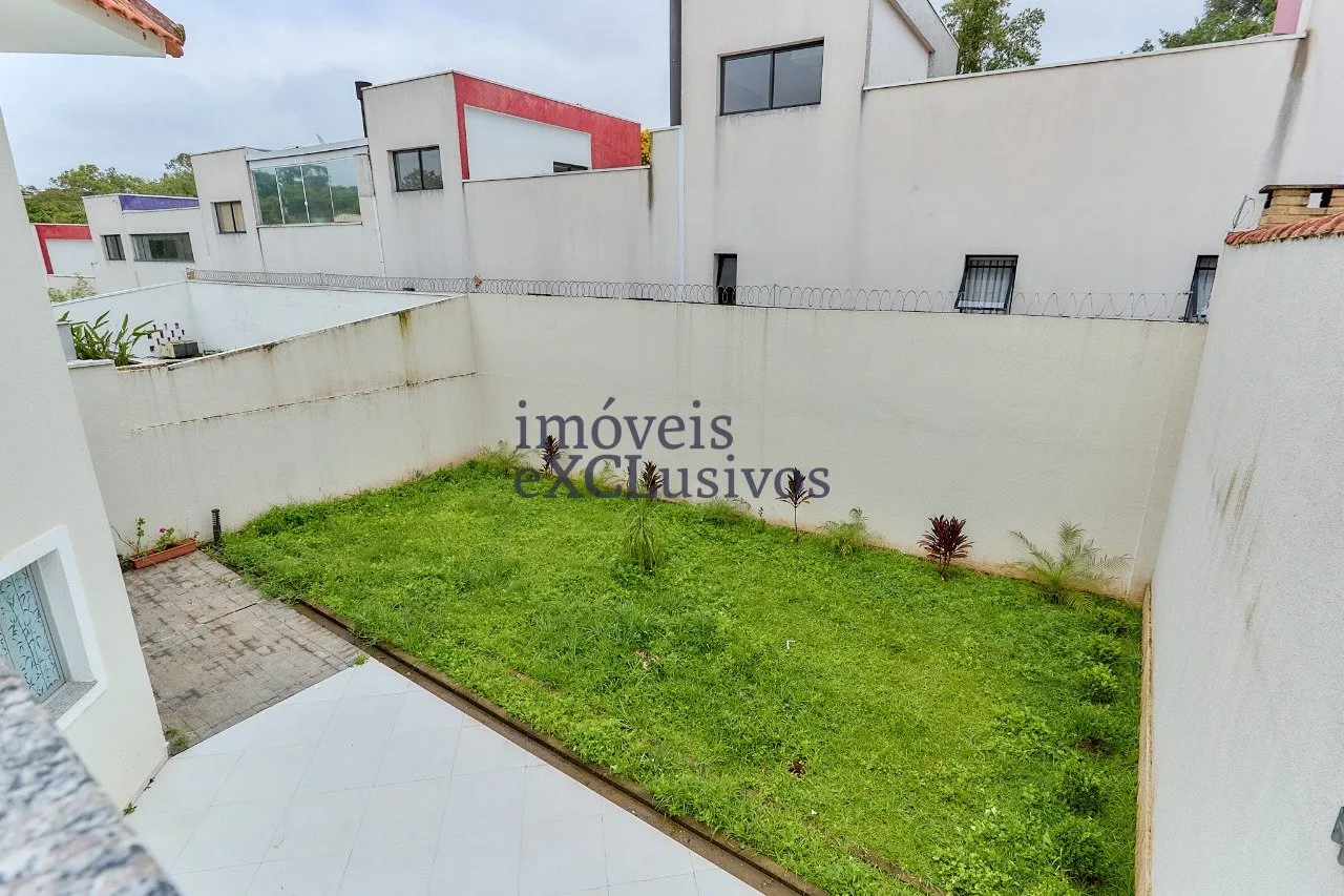 House with 3 en-suite bedrooms and 500 m², 3 parking — photo 65