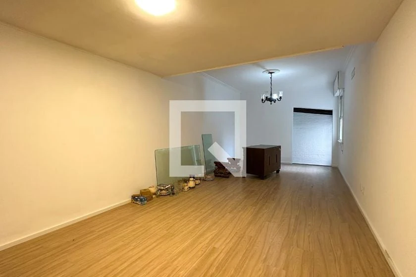 Деревянный пол или ламинат и 4 спальни: квартира 168 м² — photo 24