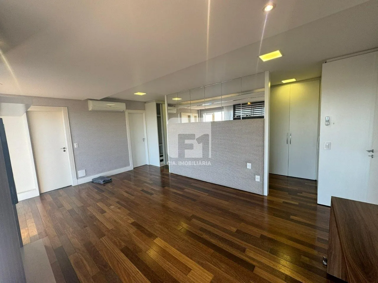 Furnished house with 7 bedrooms and a real desk — photo 40