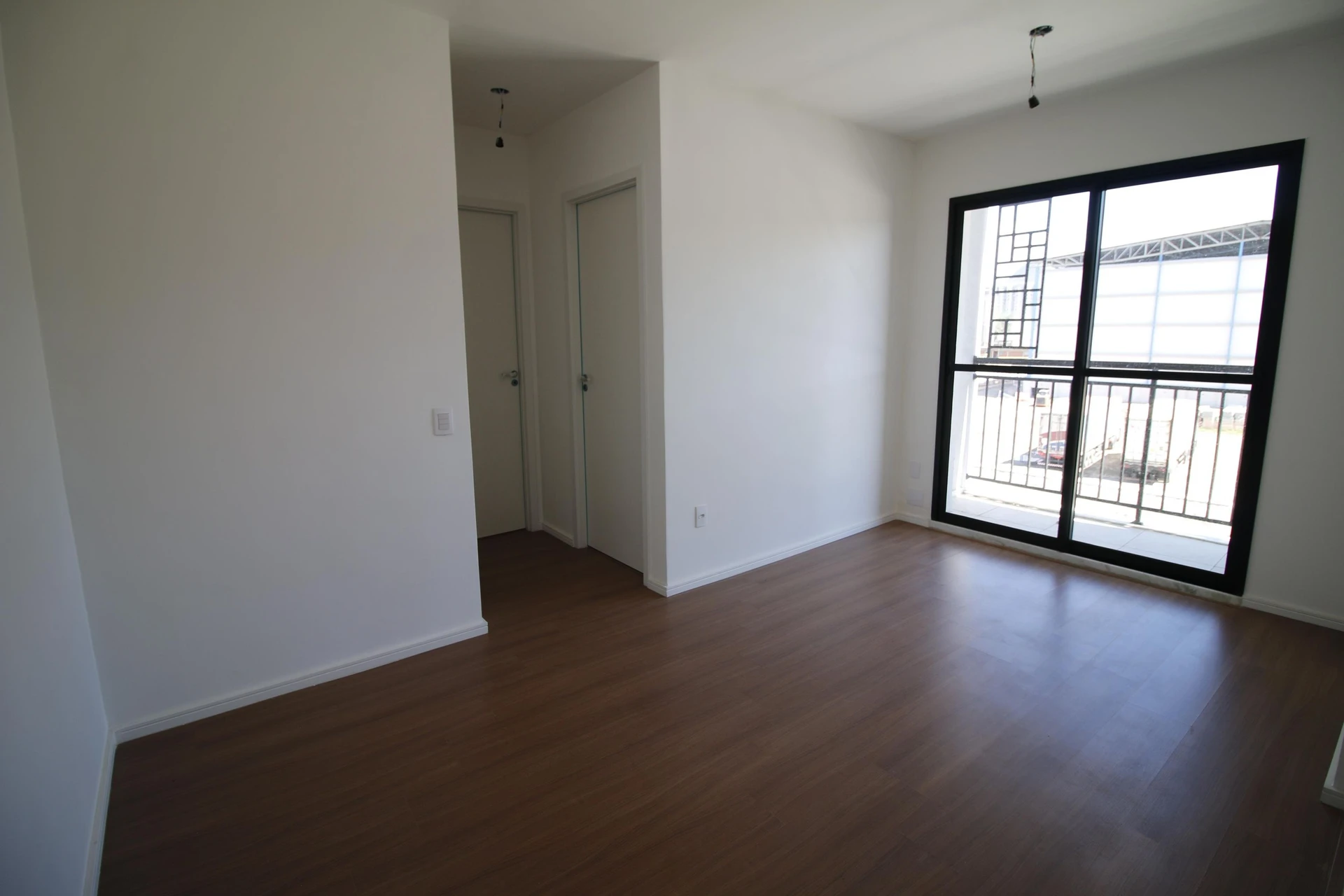 Unfurnished apartment with 2 bedrooms and 1 bathroom — photo 4