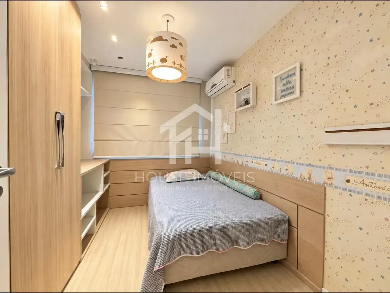 Панорамные окна и 3 спальни: квартира 150 м² — photo 23