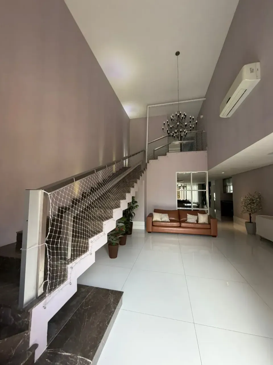 Casa com cozinha americana, 4 quartos e 5 banheiros, 980 m² — photo 14