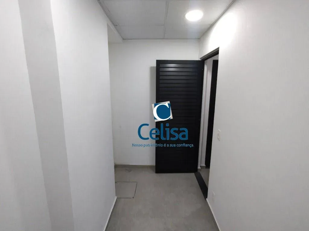 Furnished 294 m² apartment with a balcony grill — photo 77