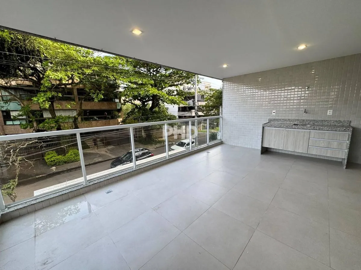Apartment on the 1st floor with a grill on the balcony — photo 10