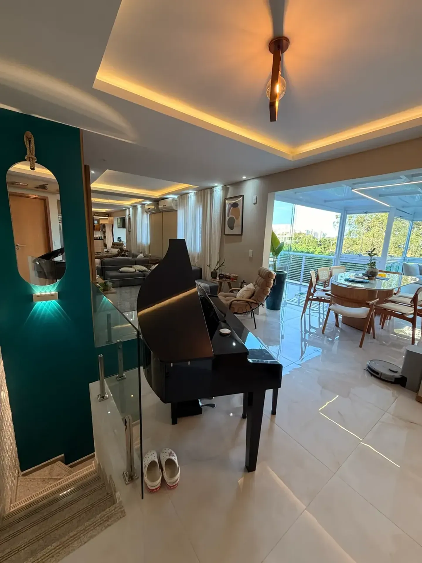 Furnished apartment, 148 m², with a jacuzzi — photo 23