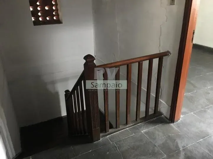 Commercial industrial house with 198 m² and 4 bedrooms — photo 17