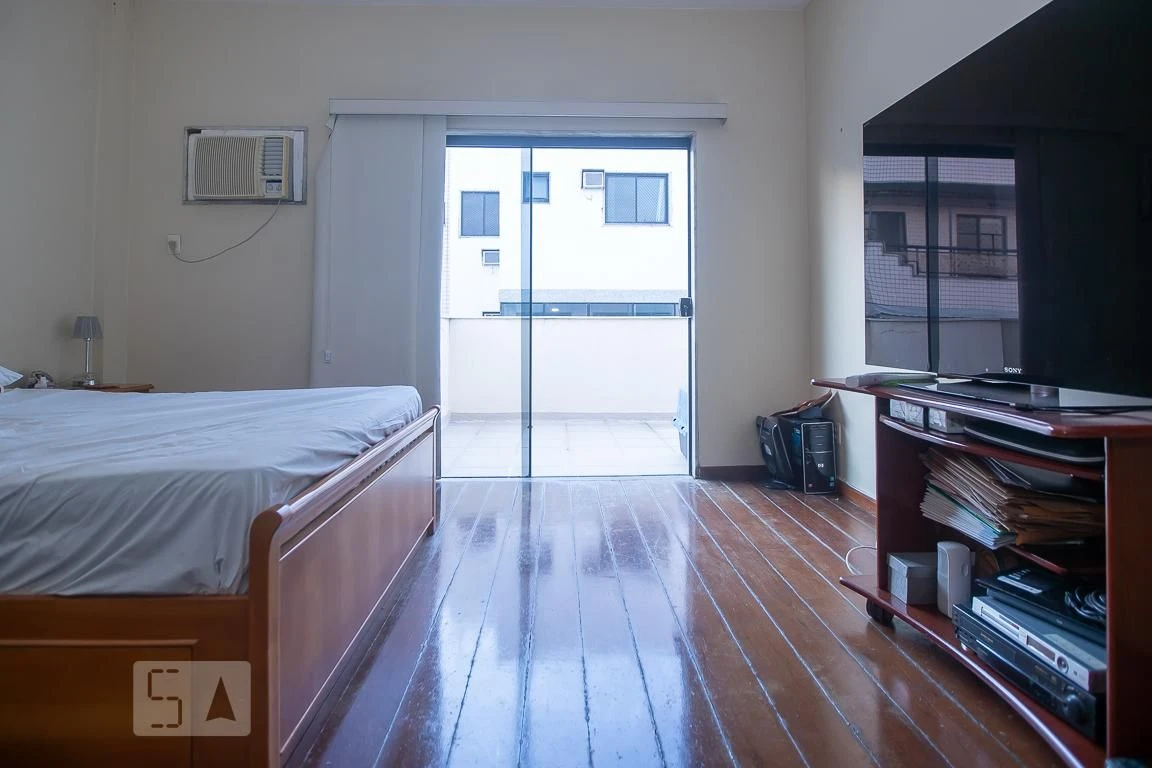 Furnished 3-bedroom apartment with private BBQ — photo 20