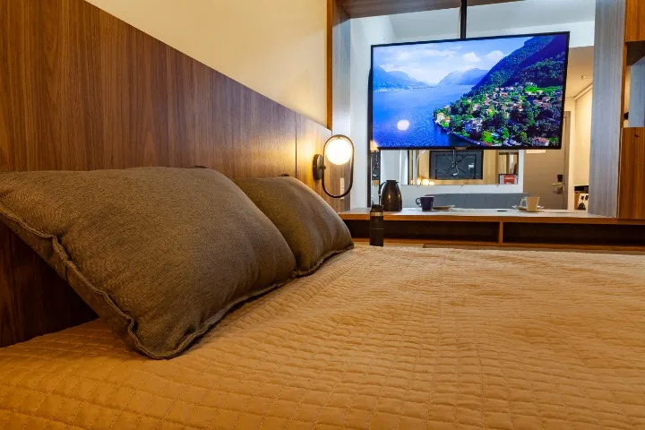 Furnished studio, 31 m², with a home office