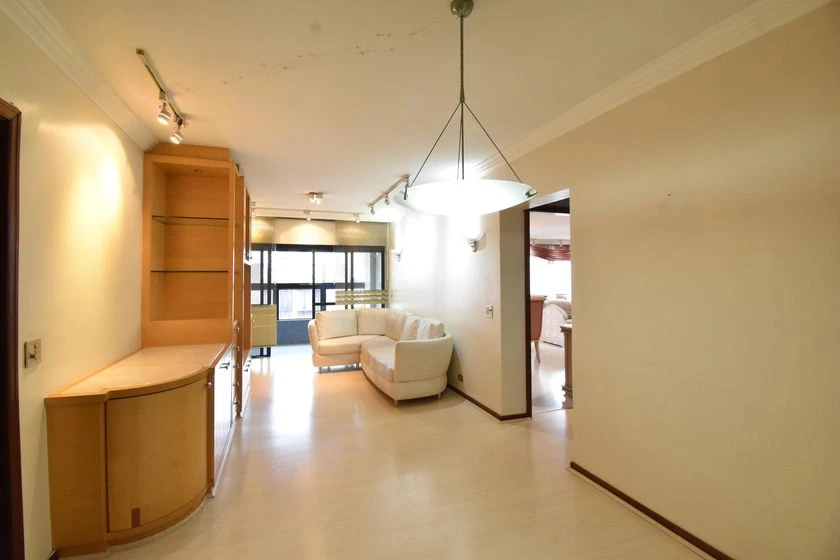 Apartment with 4 bedrooms and 1 suite, balcony — photo 9